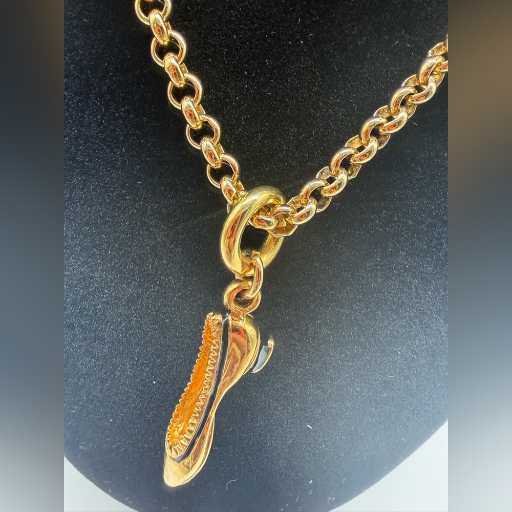 Elegant Salvatore Ferragamo Gold-Tone Necklace - Picture 6 of 9